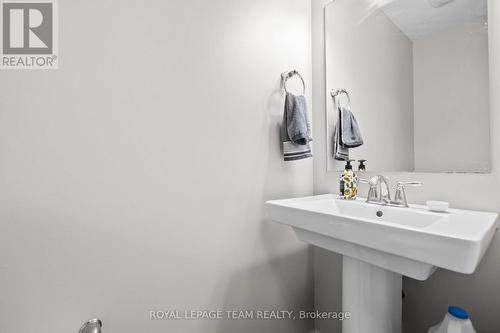 708 Mayfly Crescent, Ottawa, ON - Indoor Photo Showing Bathroom