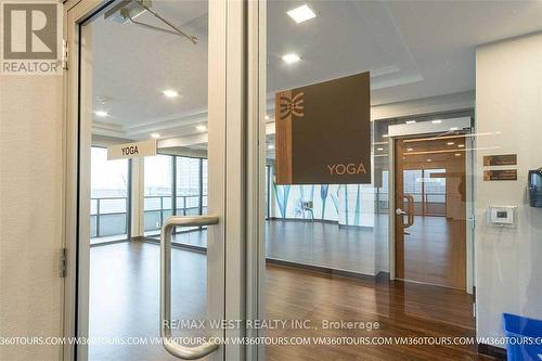 5111 - 30 Shore Breeze Drive, Toronto, ON - Indoor Photo Showing Other Room