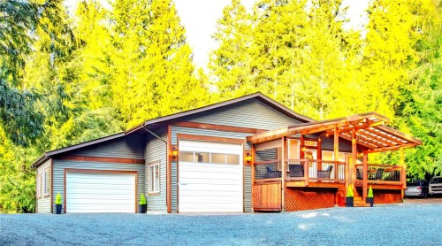 375 Baylis Rd, Qualicum Beach, BC 
