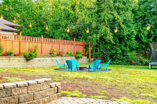 375 Baylis Rd, Qualicum Beach, BC 