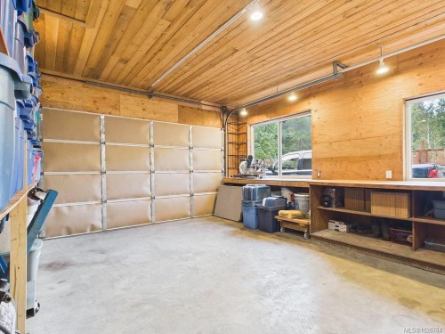 375 Baylis Rd, Qualicum Beach, BC 