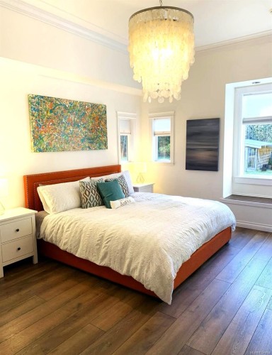 375 Baylis Rd, Qualicum Beach, BC 