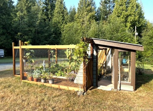 375 Baylis Rd, Qualicum Beach, BC 