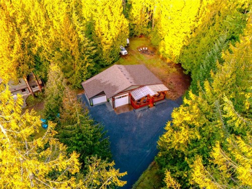 375 Baylis Rd, Qualicum Beach, BC 