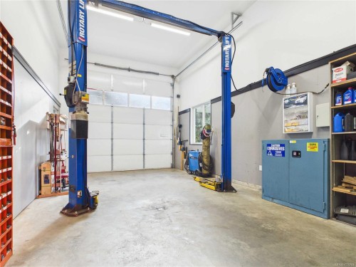 375 Baylis Rd, Qualicum Beach, BC 