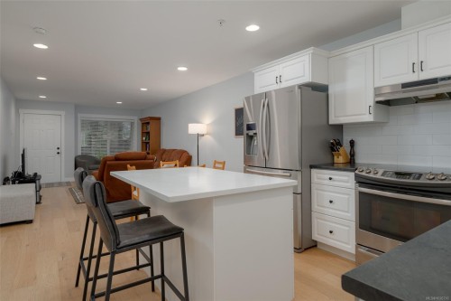 101-211 Victoria Rd, Nanaimo, BC 
