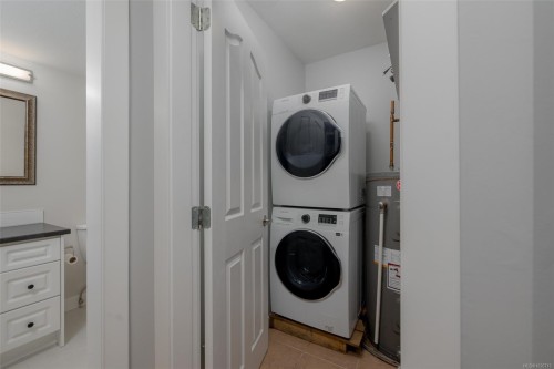 101-211 Victoria Rd, Nanaimo, BC 