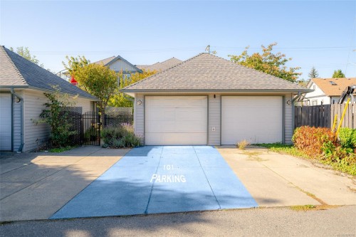 101-211 Victoria Rd, Nanaimo, BC 