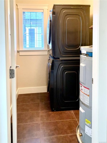 15-675 Superior St, Victoria, BC 