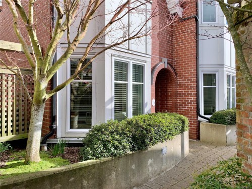 15-675 Superior St, Victoria, BC 