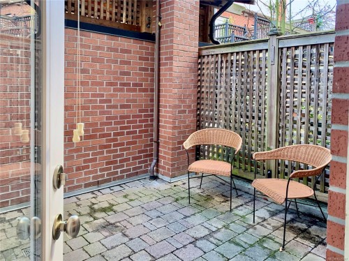 15-675 Superior St, Victoria, BC 