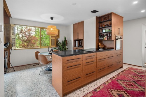 6110 Grieve Rd, Duncan, BC 