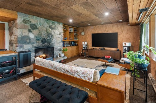 6110 Grieve Rd, Duncan, BC 