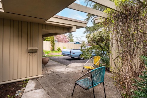 6110 Grieve Rd, Duncan, BC 