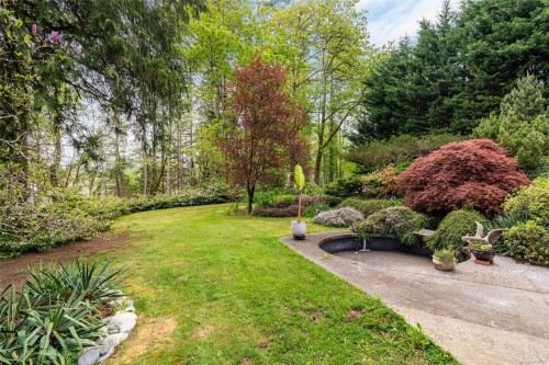 6110 Grieve Rd, Duncan, BC 