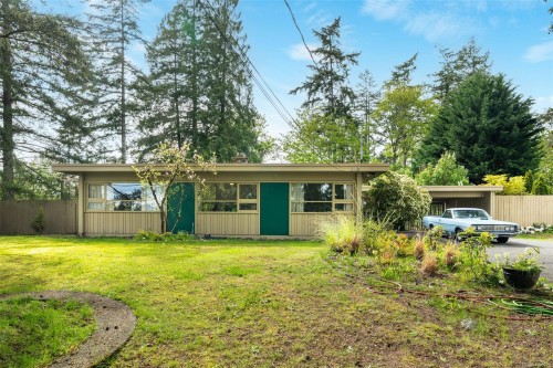 6110 Grieve Rd, Duncan, BC 