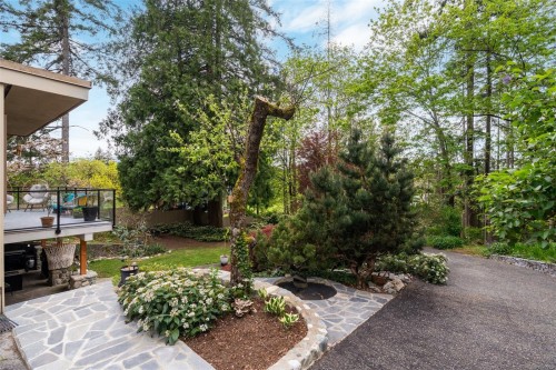 6110 Grieve Rd, Duncan, BC 