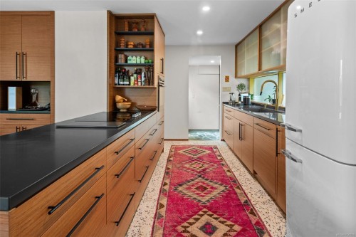 6110 Grieve Rd, Duncan, BC 