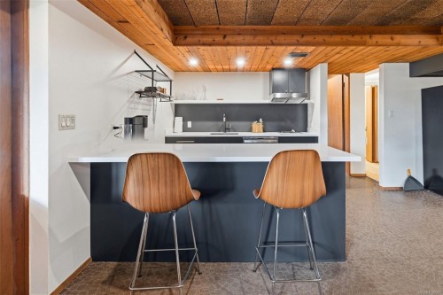 6110 Grieve Rd, Duncan, BC 