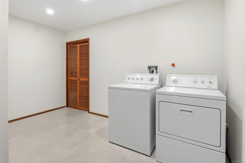 6110 Grieve Rd, Duncan, BC 