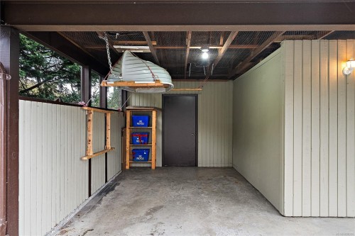 13-897 Admirals Rd, Esquimalt, BC 