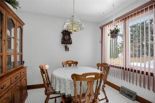 322 Linden Ave, Winnipeg, MB 