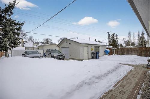 322 Linden Ave, Winnipeg, MB 