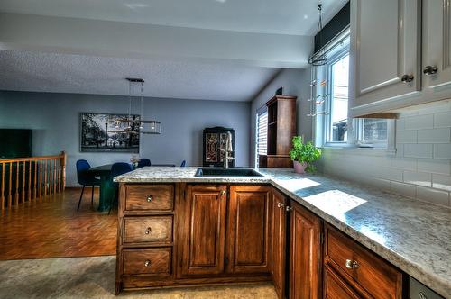 Cuisine - 306 Rue De Normandie, Sainte-Julie, QC - Indoor Photo Showing Kitchen