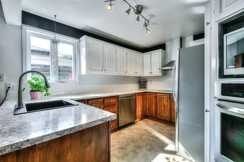 Cuisine - 306 Rue De Normandie, Sainte-Julie, QC - Indoor Photo Showing Kitchen