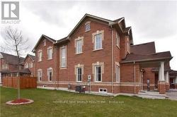 17 AUBERGINE STREET  Richmond Hill, ON L4E 5A8