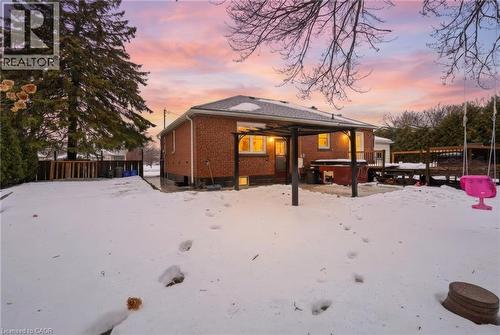 59 Oakley Court, Ancaster, ON - Outdoor