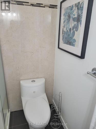 1104 Sawgrass Crescent, Mississauga, ON - Indoor Photo Showing Bathroom