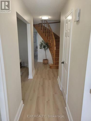 1104 Sawgrass Crescent, Mississauga, ON - Indoor Photo Showing Other Room