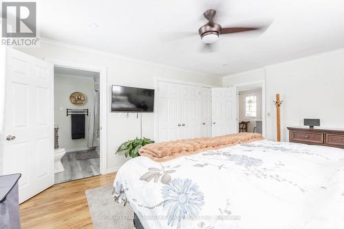 104 Cameron Drive, Kawartha Lakes (Fenelon), ON - Indoor Photo Showing Bedroom