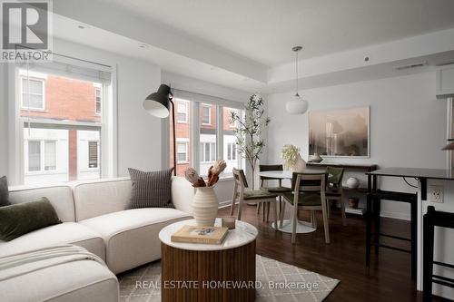 1 - 82 Munro Street, Toronto, ON - Indoor Photo Showing Living Room