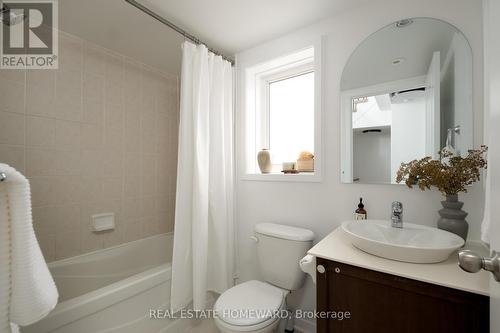 1 - 82 Munro Street, Toronto, ON - Indoor Photo Showing Bathroom