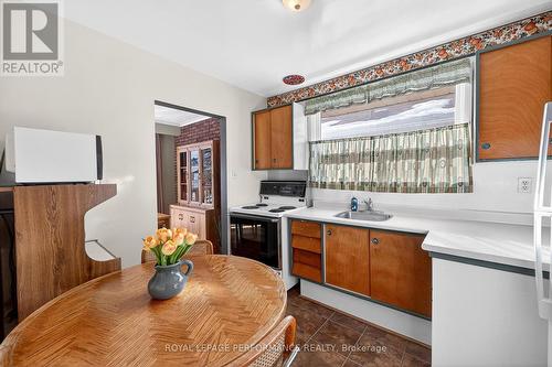 2 Littlewood Crescent, Toronto (Eringate-Centennial-West Deane), ON - Indoor