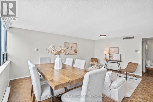 1807 - 914 Yonge Street, Toronto, ON - Indoor Photo Showing Dining Room