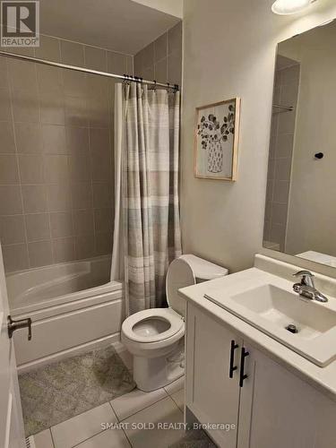 23 Millman Lane, Richmond Hill, ON - Indoor Photo Showing Bathroom
