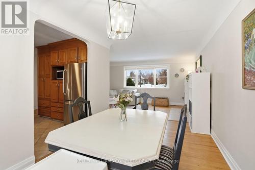 59 Oakley Crescent, Hamilton, ON - Indoor Photo Showing Dining Room