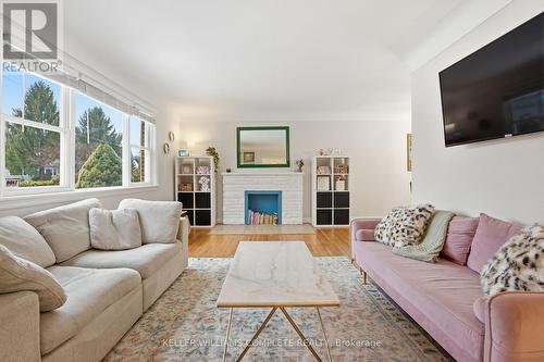 59 Oakley Crescent, Hamilton, ON - Indoor Photo Showing Living Room With Fireplace