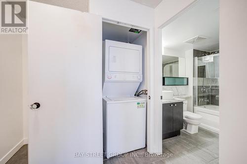3716 - 11 Brunel Court, Toronto, ON - Indoor Photo Showing Laundry Room