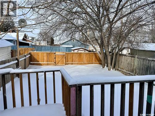 824 College Avenue, Regina, SK - Outdoor