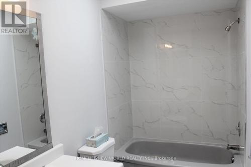 328 Port Royal Trail, Toronto, ON - Indoor Photo Showing Bathroom