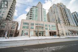 801 - 2067 LAKE SHORE BOULEVARD  Toronto, ON M8V 4B8