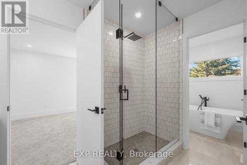 1060 Walton Avenue, North Perth, ON - Indoor Photo Showing Bathroom