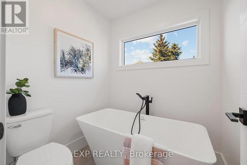 1060 Walton Avenue, North Perth, ON - Indoor Photo Showing Bathroom