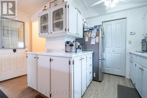 115 - 3033 Townline Road, Fort Erie (Black Creek), ON - Indoor Photo Showing Kitchen