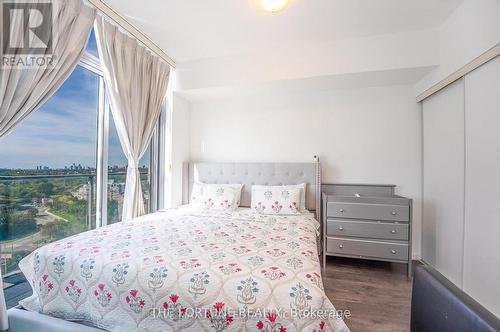 1712 - 103 The Queensway, Toronto, ON - Indoor Photo Showing Bedroom