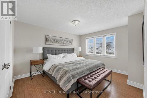 10 Barron Court, Clarington, ON - Indoor Photo Showing Bedroom